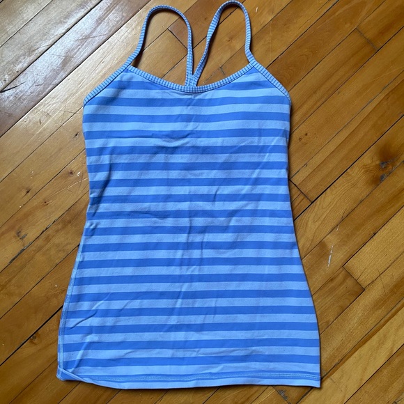 Lululemon racer back workout top - Picture 2 of 3